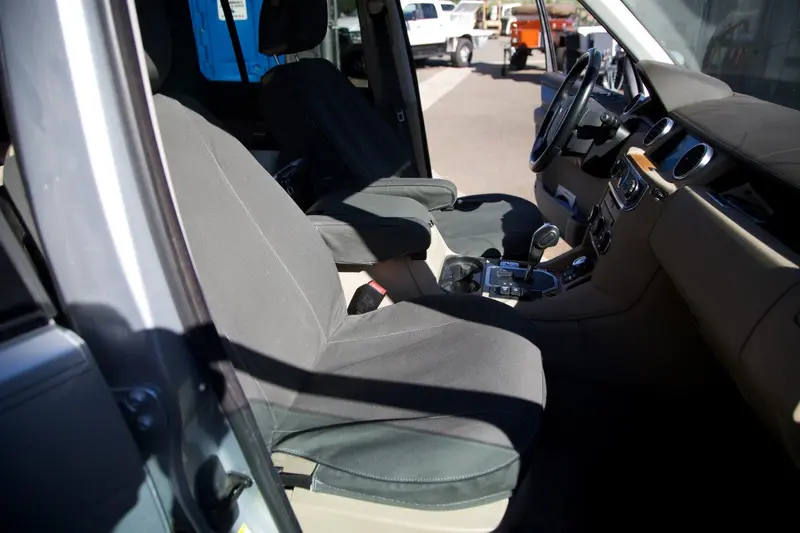 Escape Gear Heavy-Duty Seat Covers For Land Rover Discovery Iv (2009–2016) 1