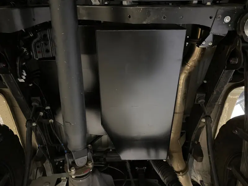 Long Range America Land Cruiser 70 Series (Vdj78) 90L Stainless Steel Water Tank – Tlc78V8Ssw 1