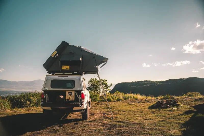Sabre Hardshell Rooftop Tent 1